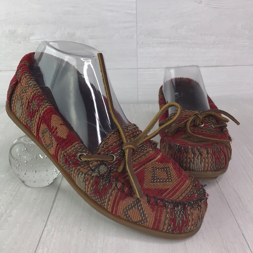 Minnetonka Southwestern Boho Moccasins Size 7